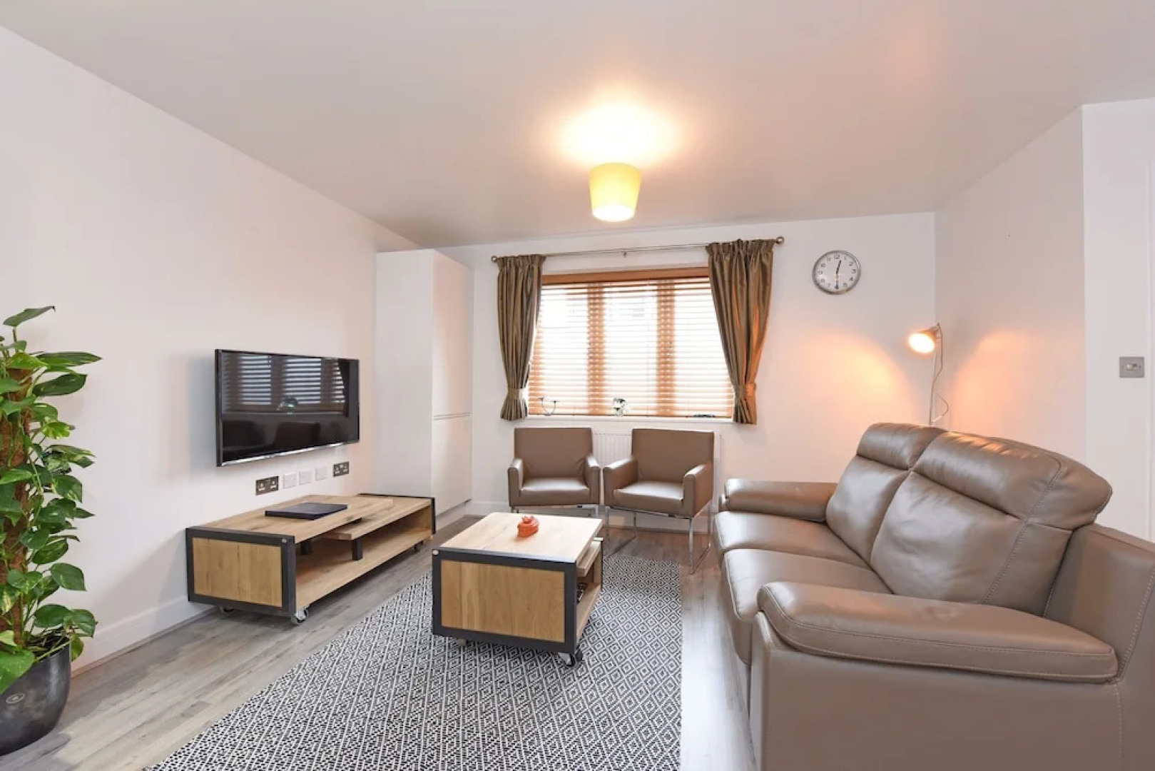 YAA Luxury Apartments - Queens Road