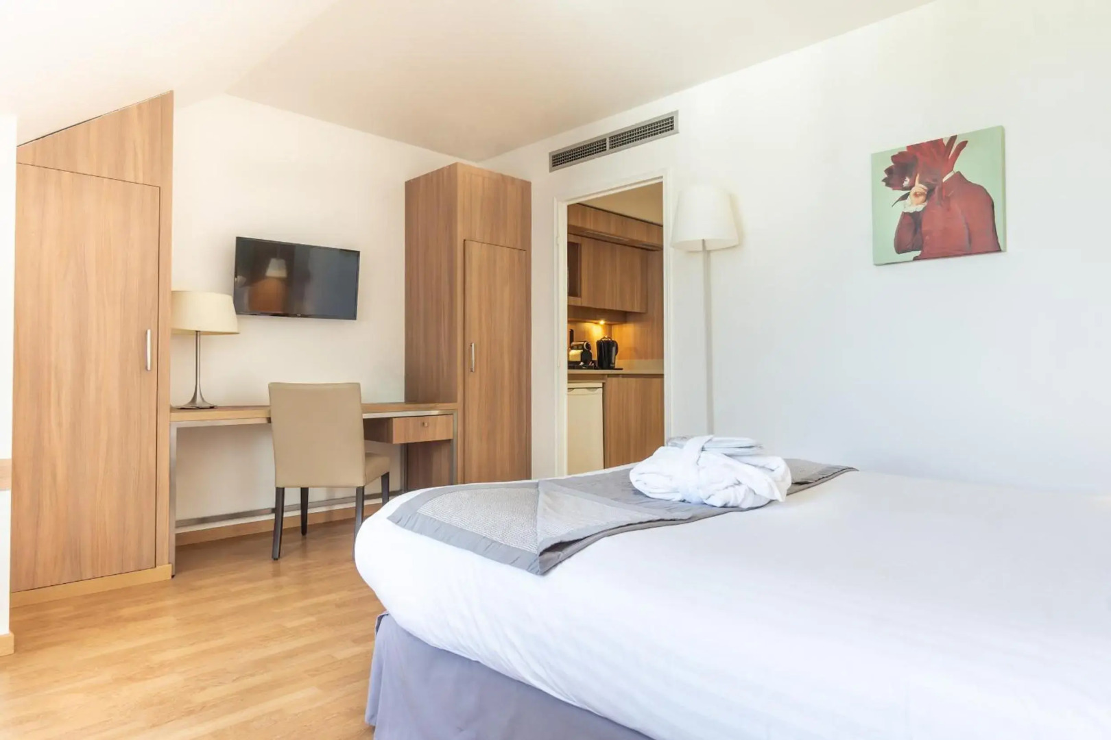 City Residence Paris CDG Airport