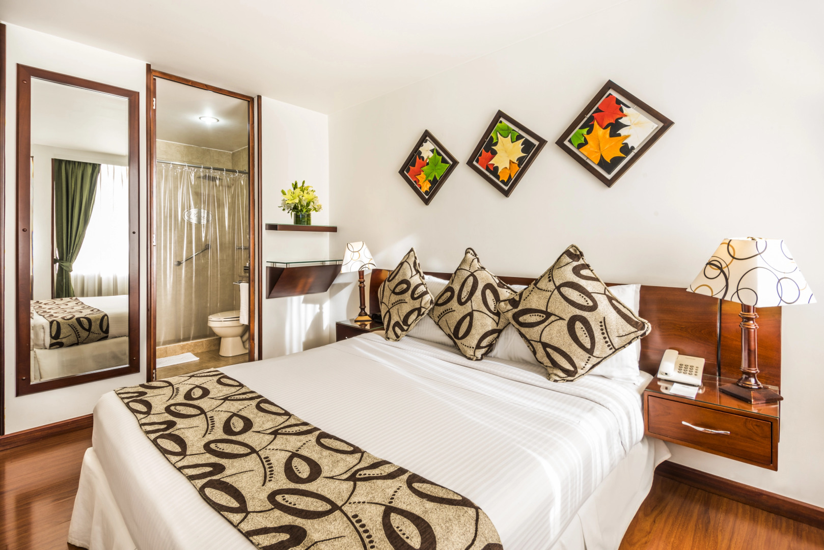 Hotel Platinum Suite