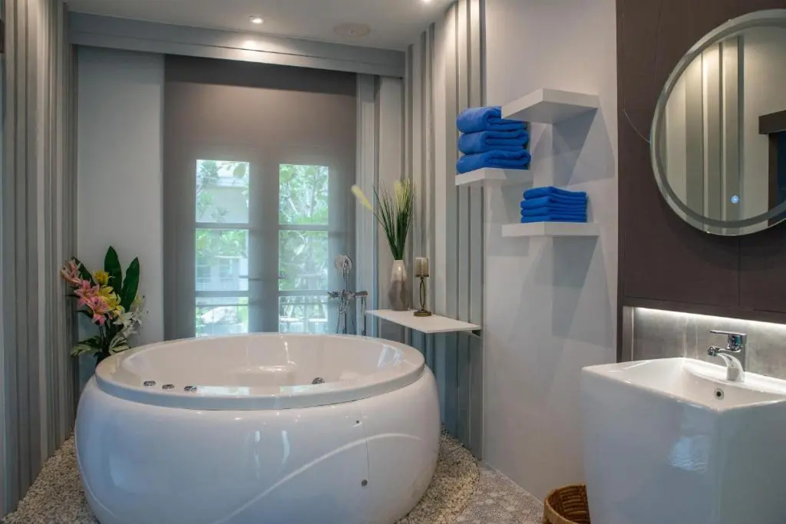 W-One At Bangkoknoi Hotel