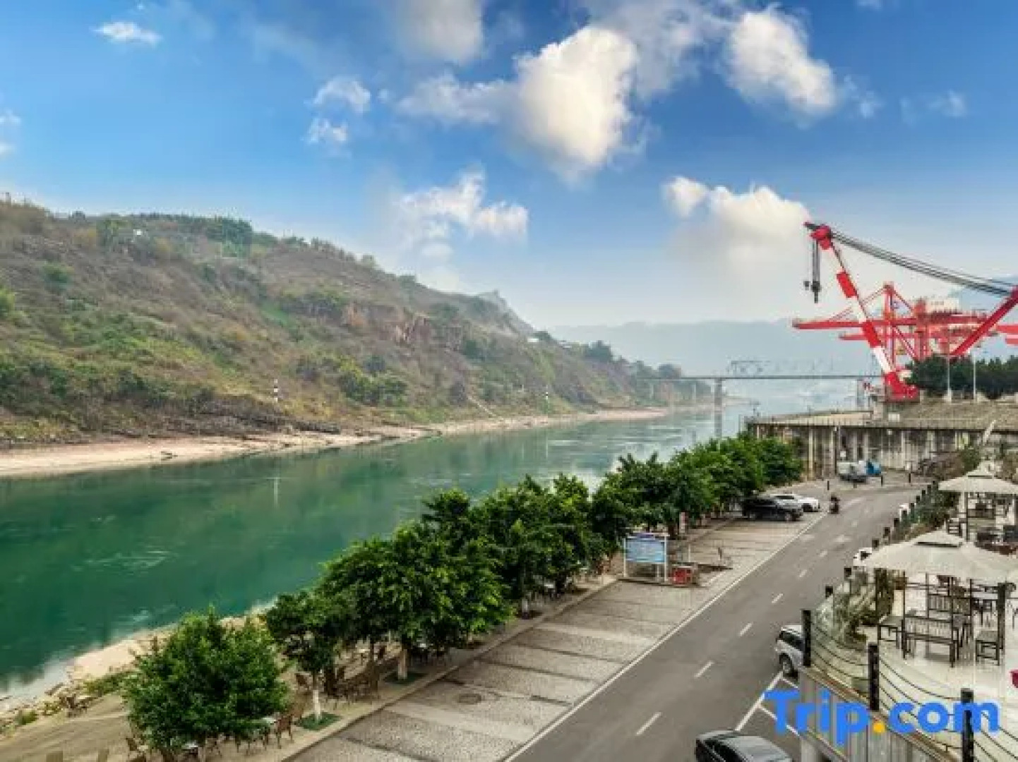 Valatoms Fanlatu Hotel (Shuifu Municipal Government)