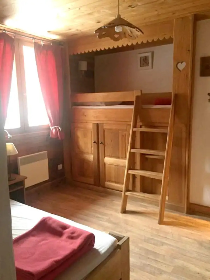 Chalet With 9 Bedrooms in Champagny-en-vanoise, With Wonderful Mountain View, Furnished Balcony and Wifi - 5 km From the Slopes