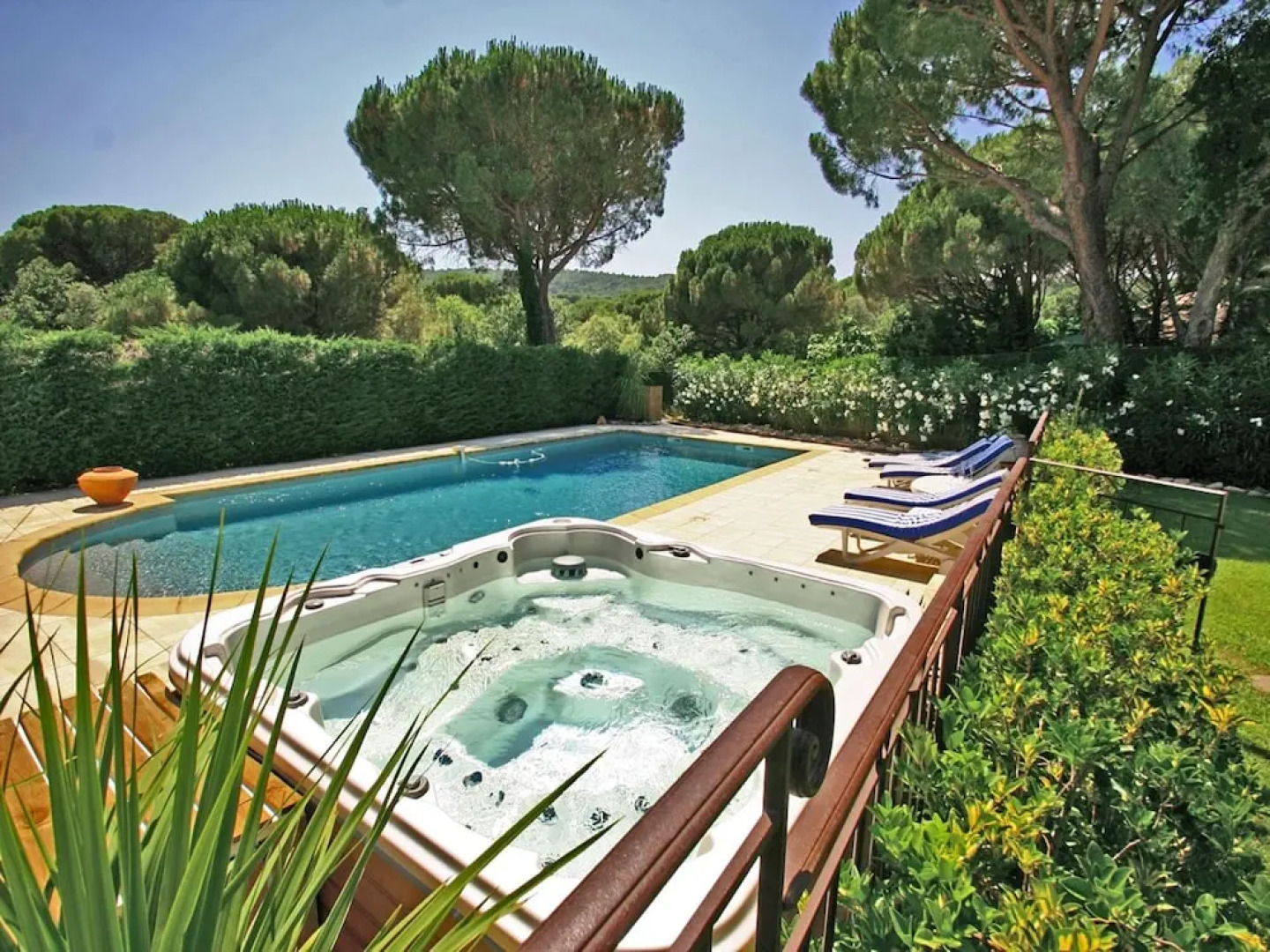 Modern Villa in Gassin With Sauna