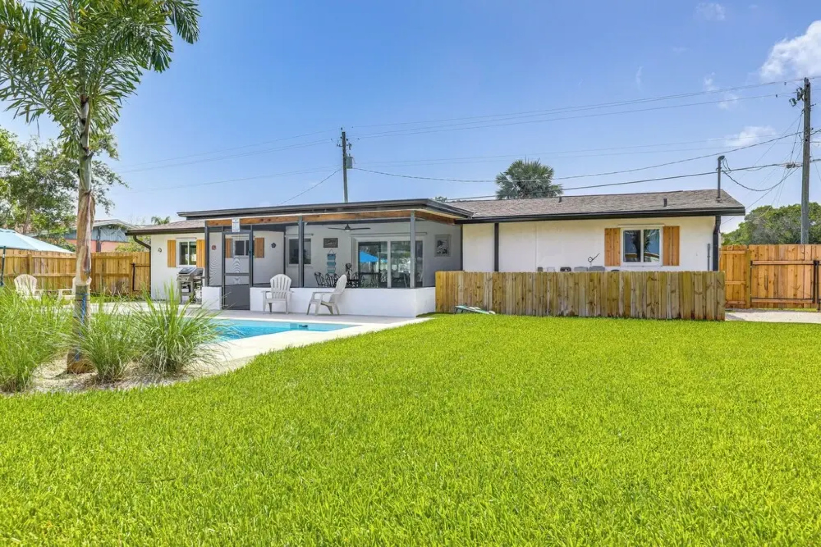 Swim, Game & Bbq: Family Retreat in Stuart