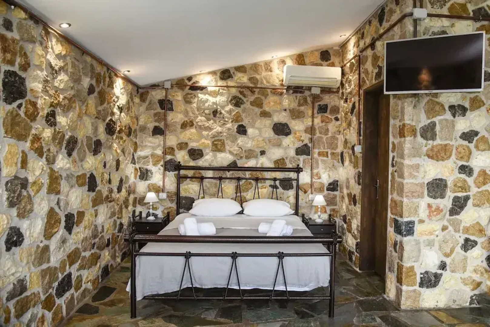 Agrilia Koromili Retreat