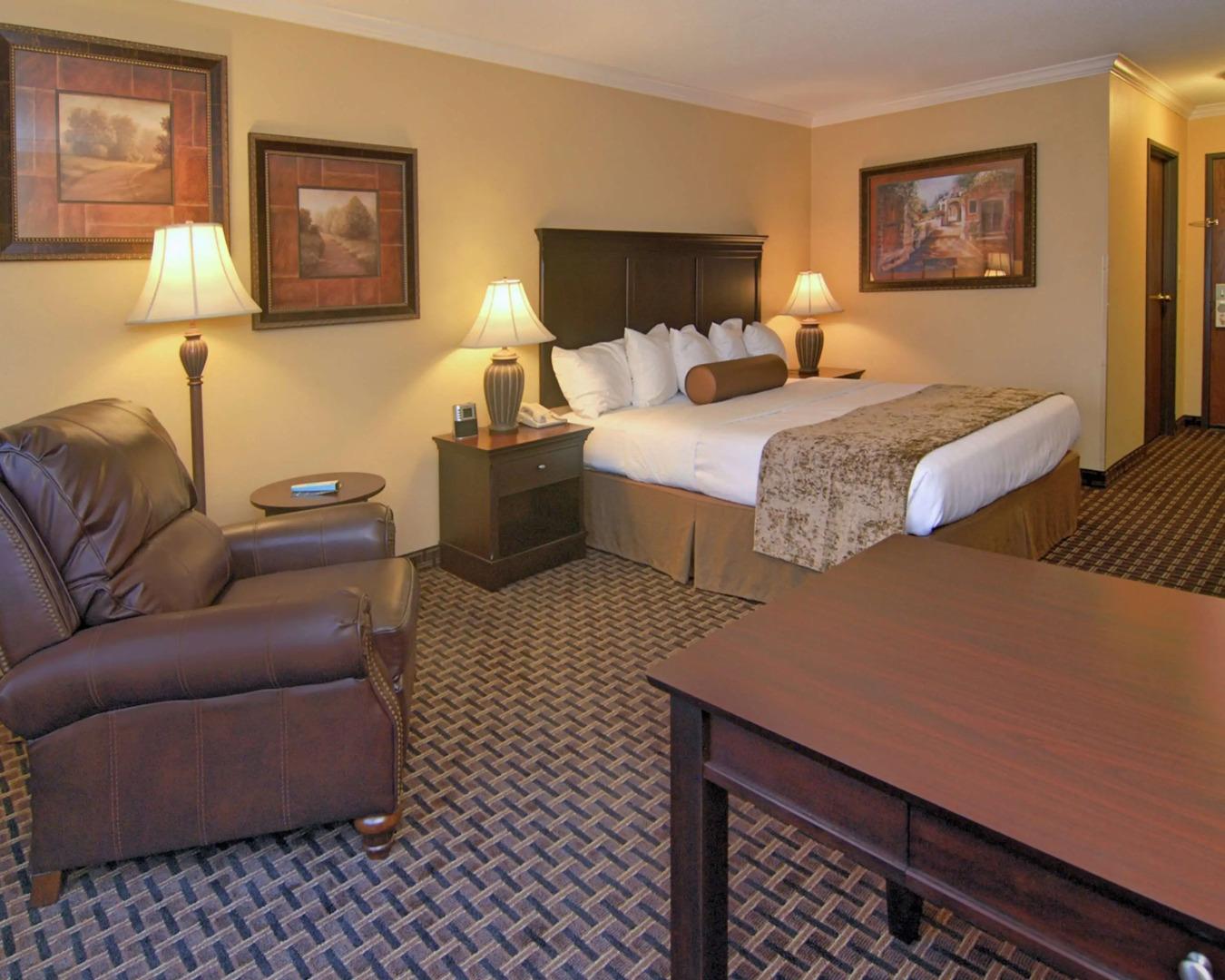 Best Western Plus Southpark Inn & Suites