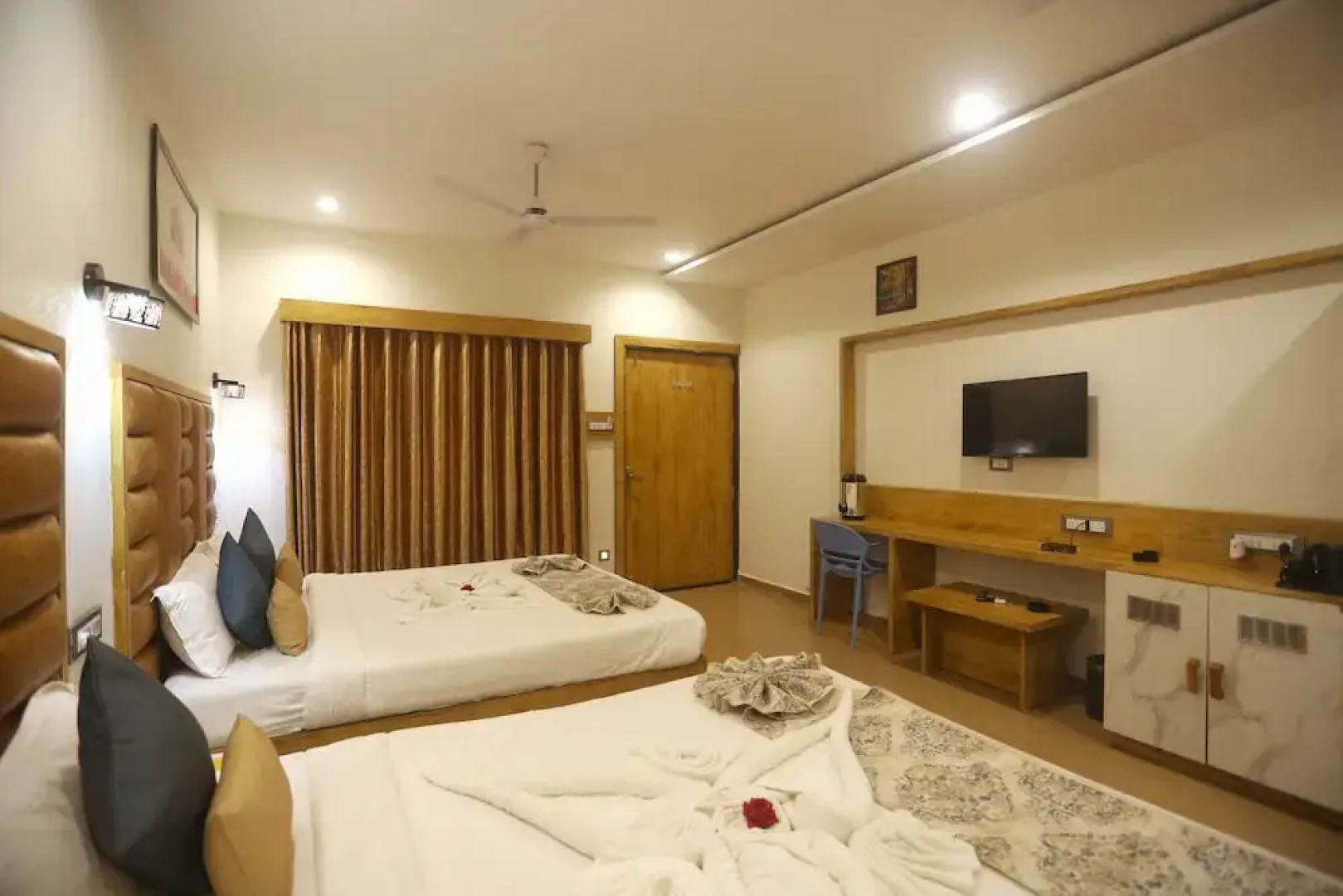 The Comfort Gir Resort