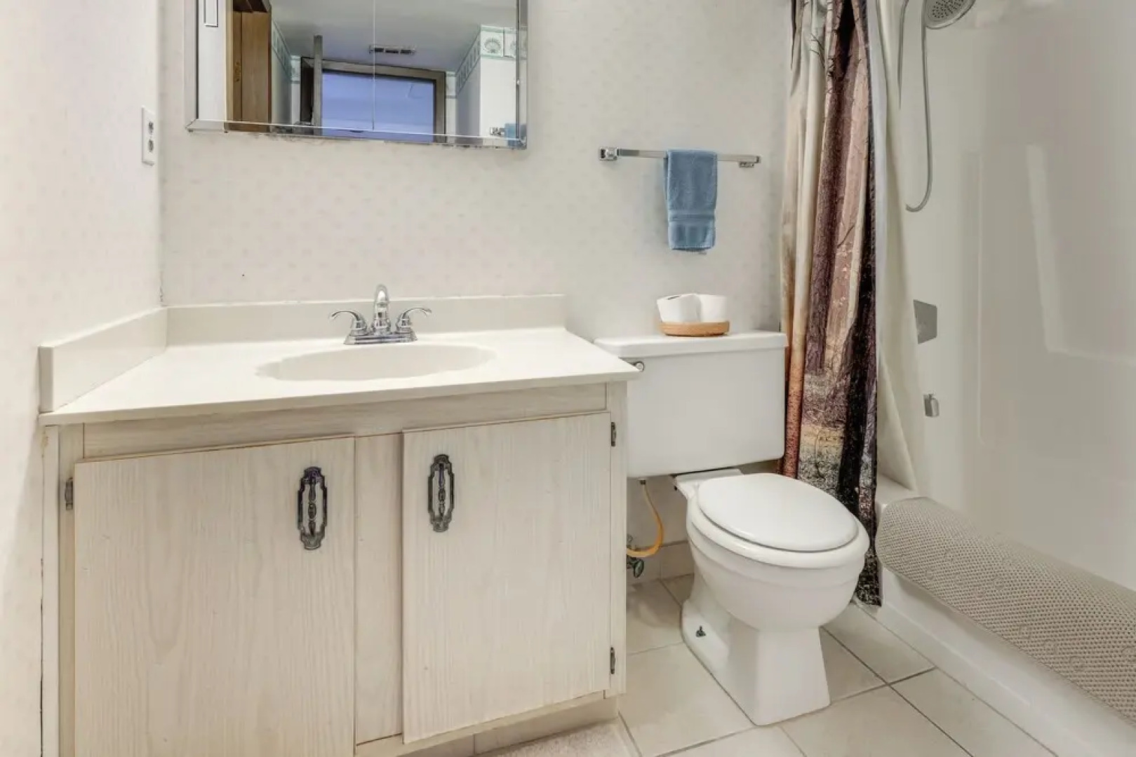 Riverfront Weleka Condo w/ Dock & Pool Access