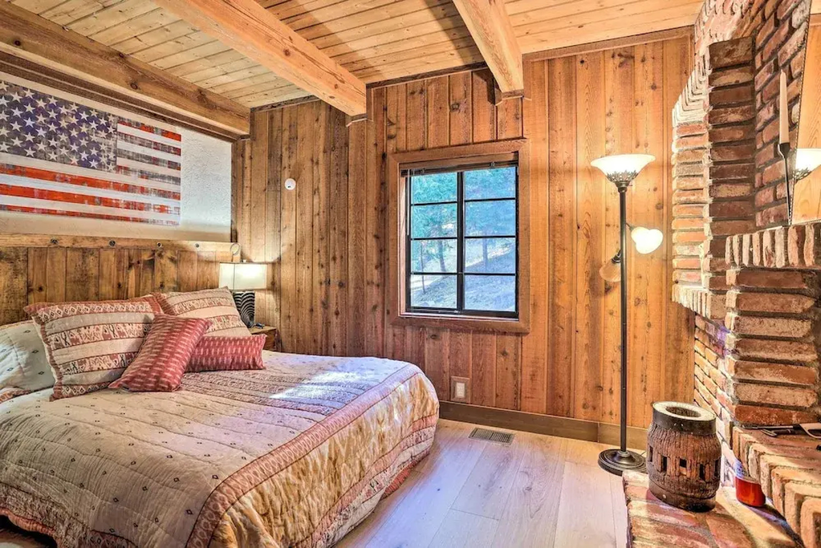 Cimarron Lodge Retreat With 3 Decks & Grill!