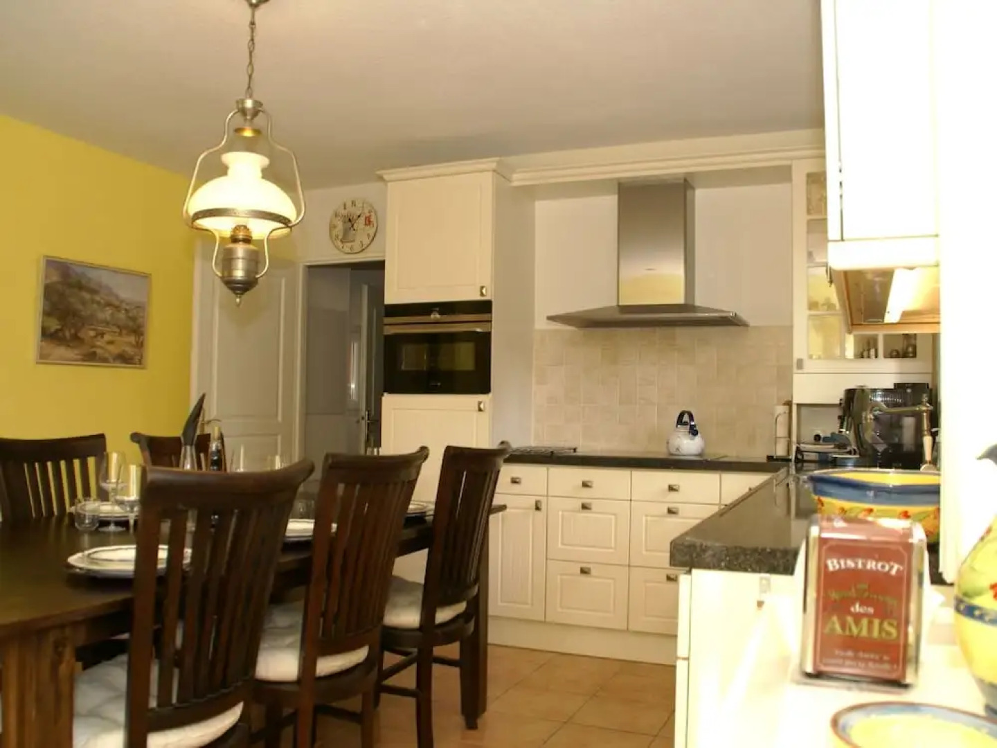 Stylish Villa With Heated Swimming Pool Close to the Lovely L'isle-sur-la-sorgue