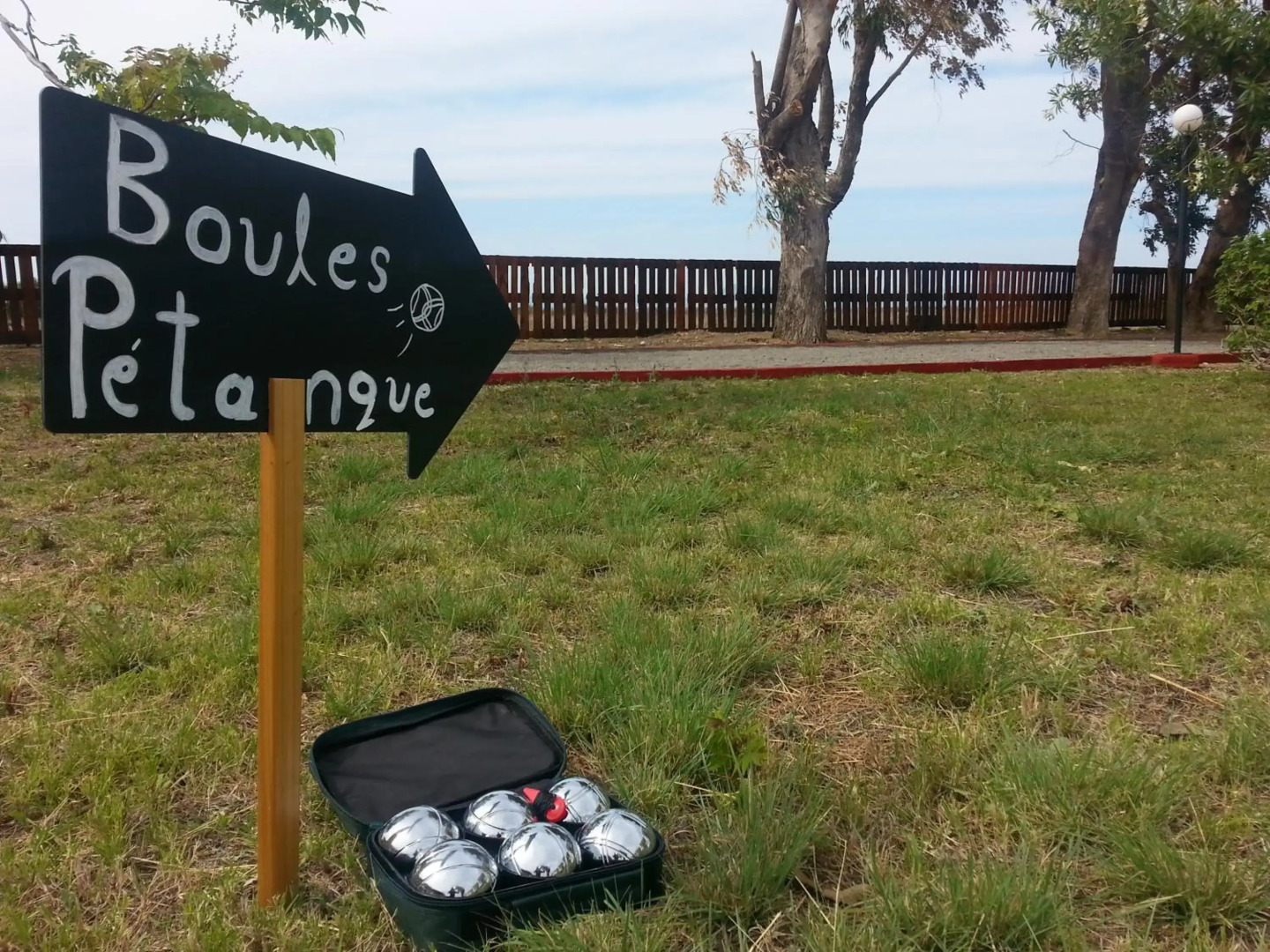 Vallian Village Hotel