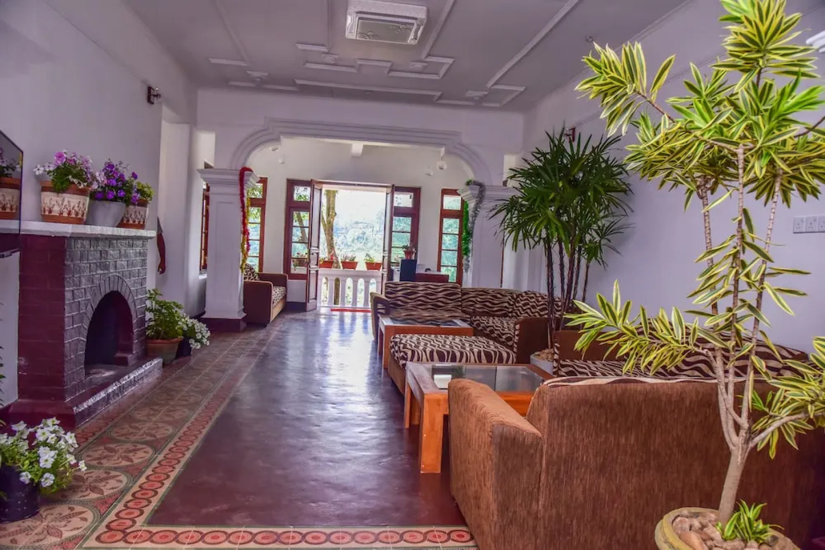 Grand peak tea garden hotel