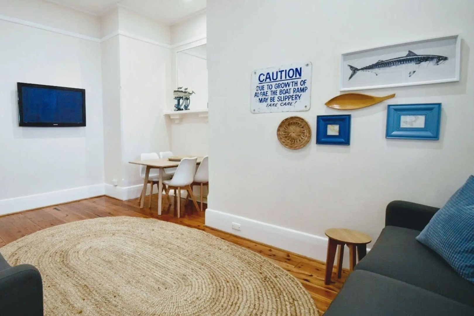 Seawall Apartments
