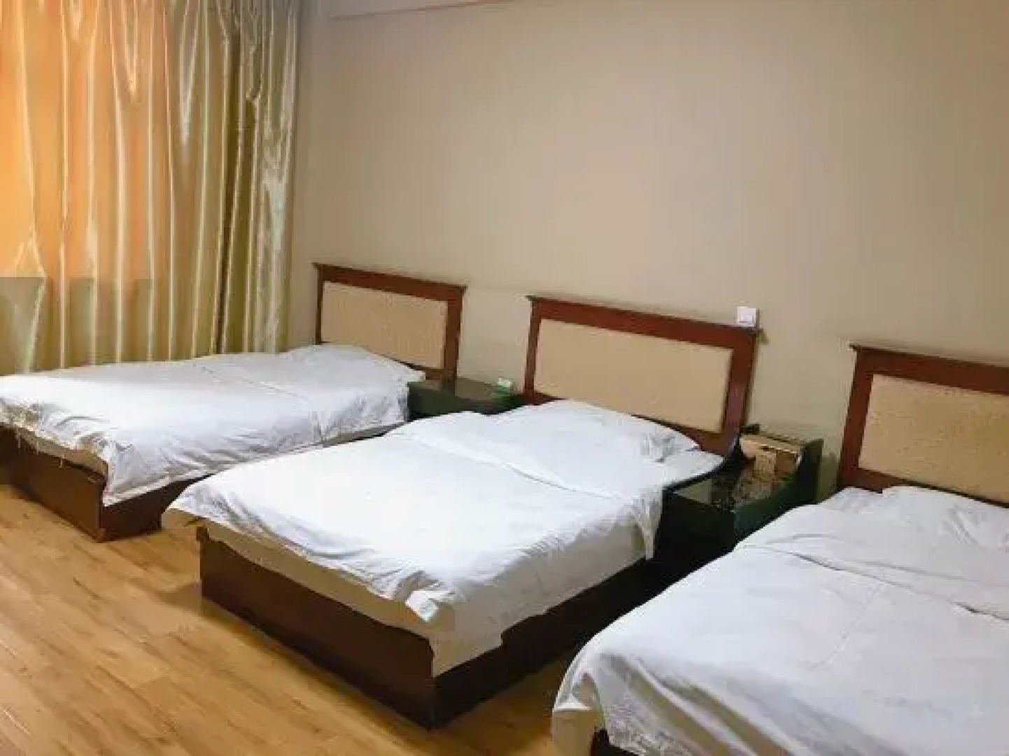 Wuntai Yonghui Hotel