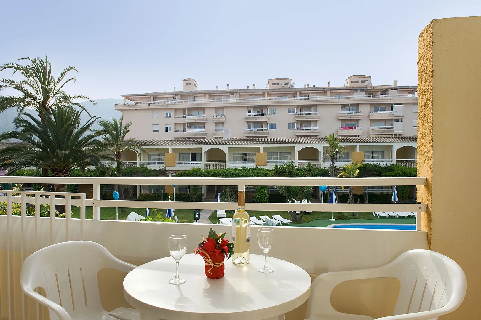 Mariner Club Apartments