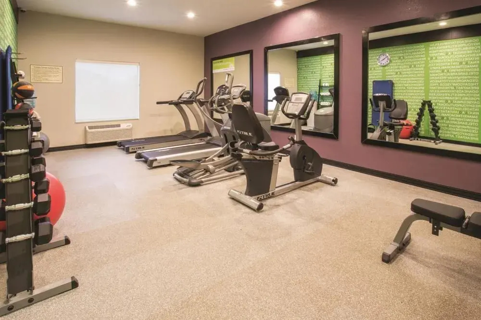 La Quinta Inn & Suites Pontoon Beach