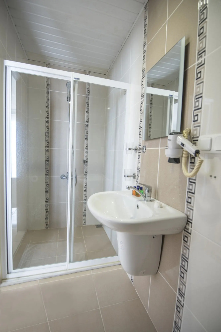 Kleopatra Tower Suite Hotel