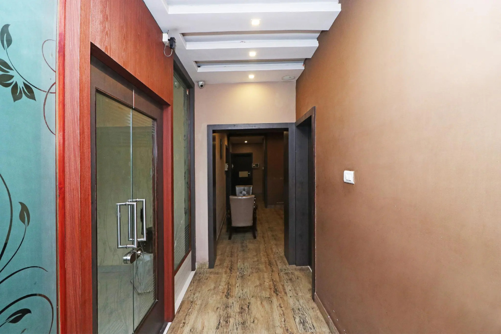 OYO 4906 Hotel Lotus