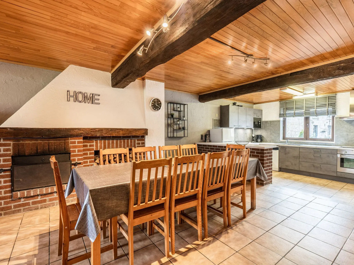 Peaceful Farmhouse, Lessive