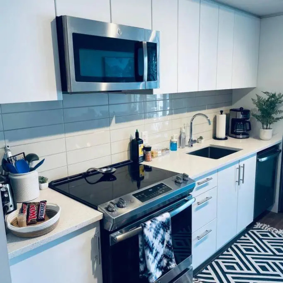 360º Rooftop Patio Views. Your-Home-Away-From-Home