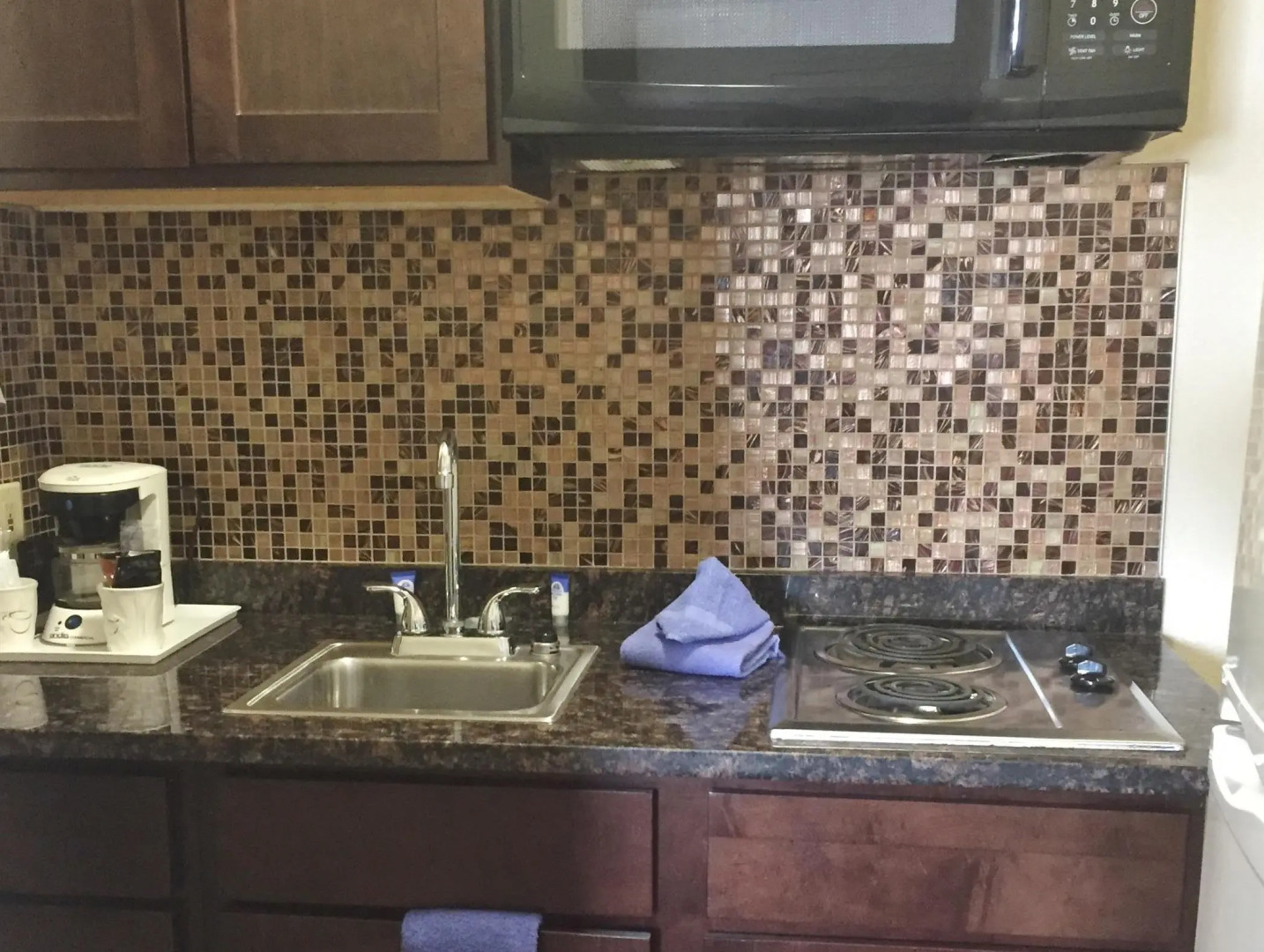 Americas Best Value Inn Romulus Detroit Airport