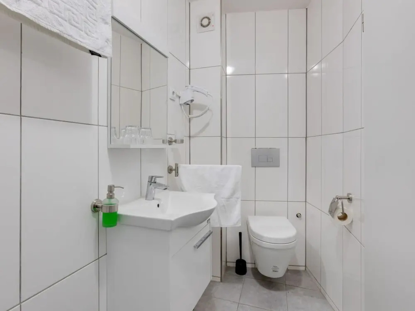 Apartment in Oberhausen Near a Lake