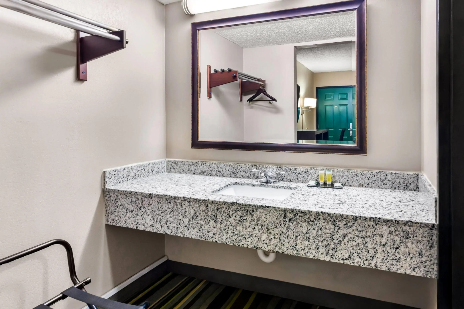 Super 8 by Wyndham Columbia