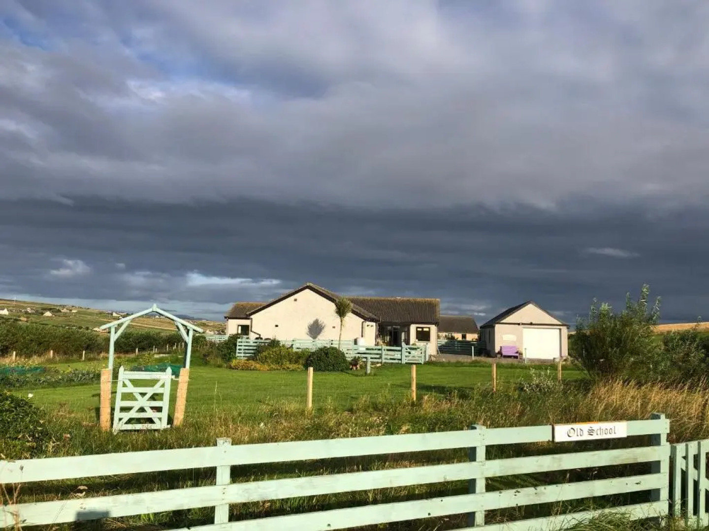 Old School - Exclusive 5 Room private suite