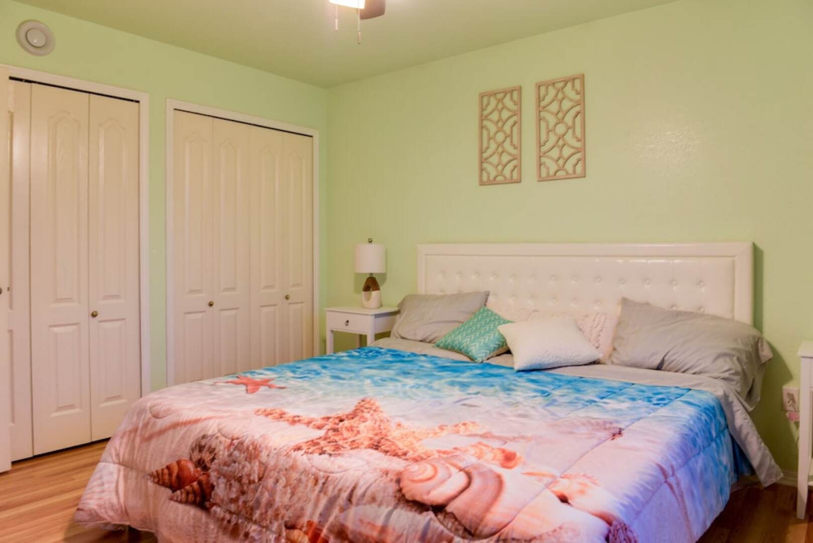 Oceanfront Kenai Villa w/ Fireplace & Deck