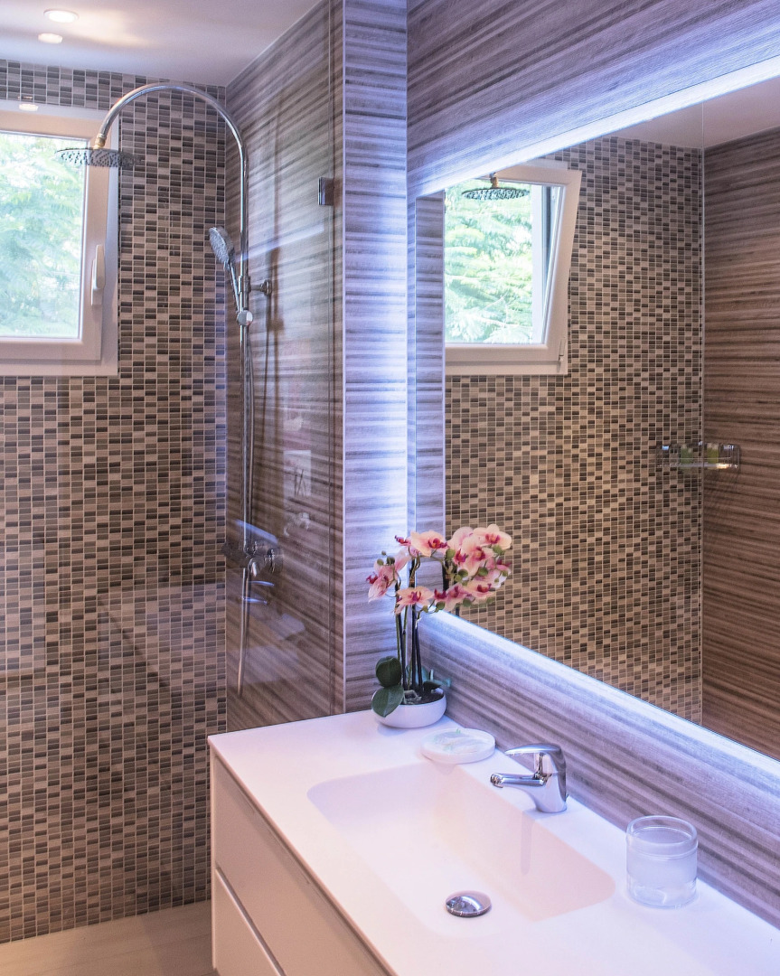 TRACADERO Beach Club and Holidays Rentals