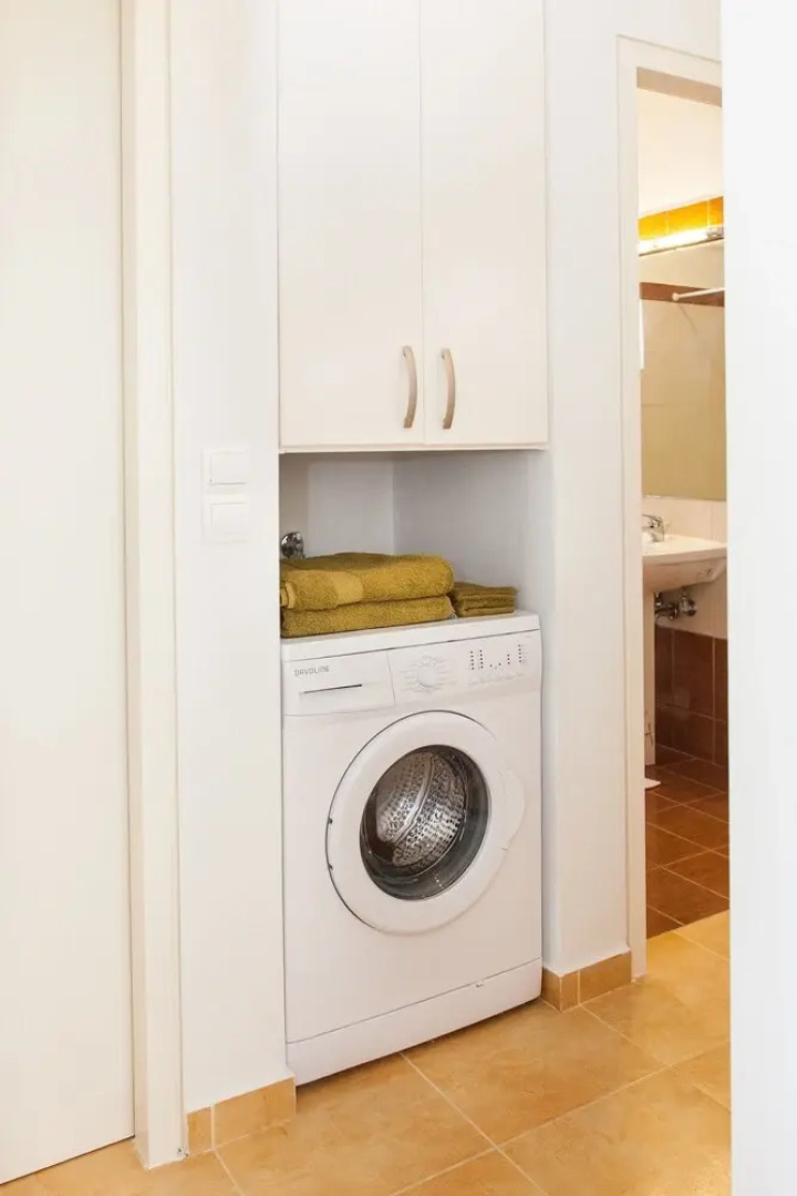 Lovely Apartment in Rafina