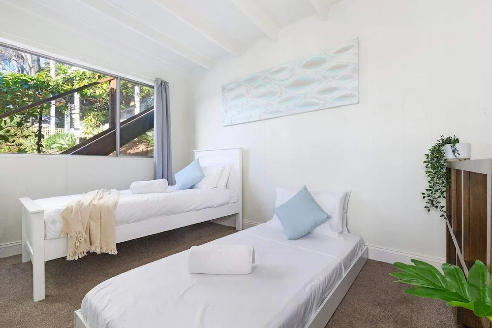 Scotland Island Retreat Water Edge