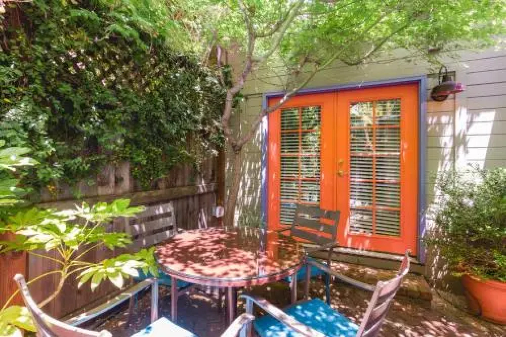 Panama Hotel & Restaurant