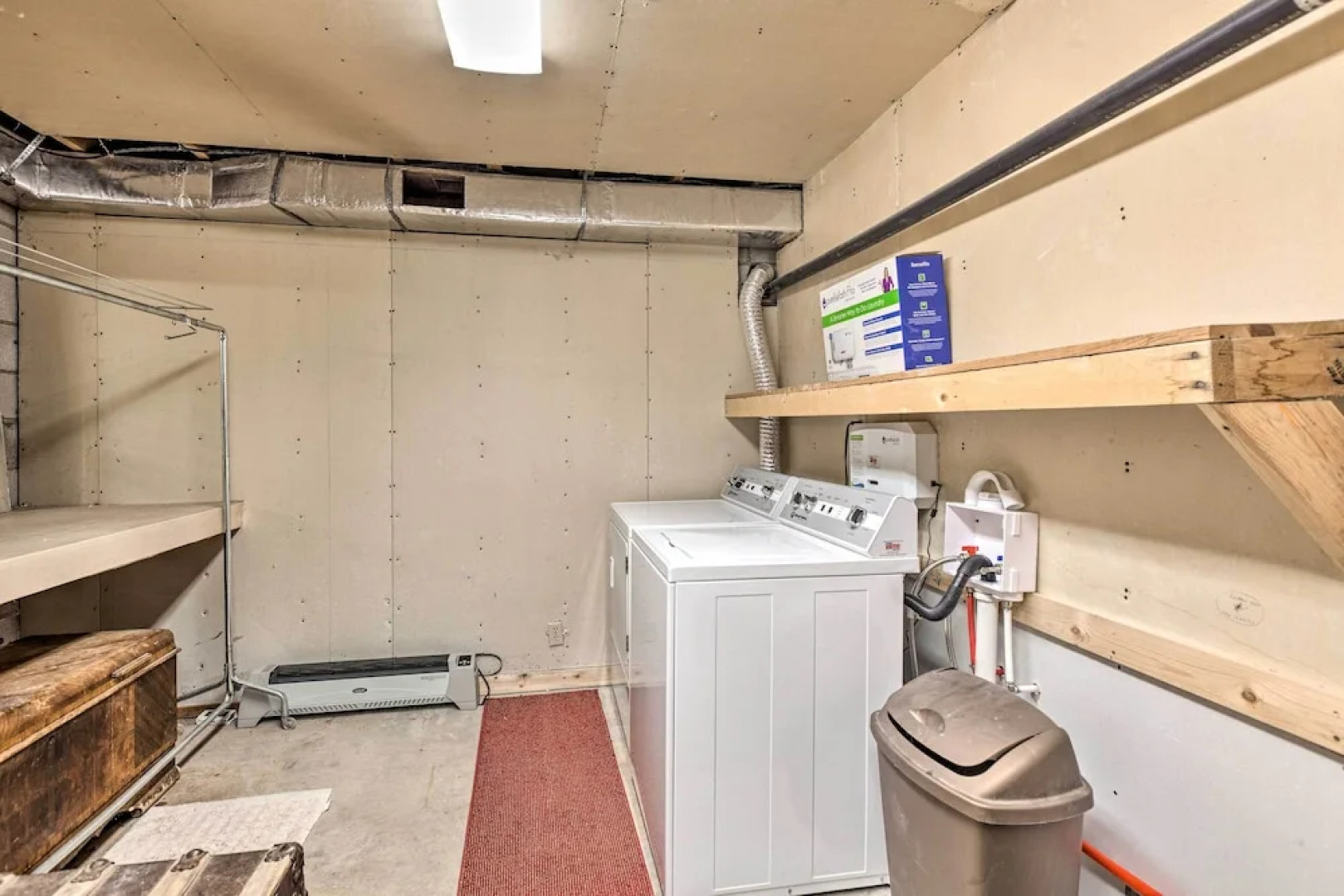 Family-friendly Red River Retreat w/ Deck!