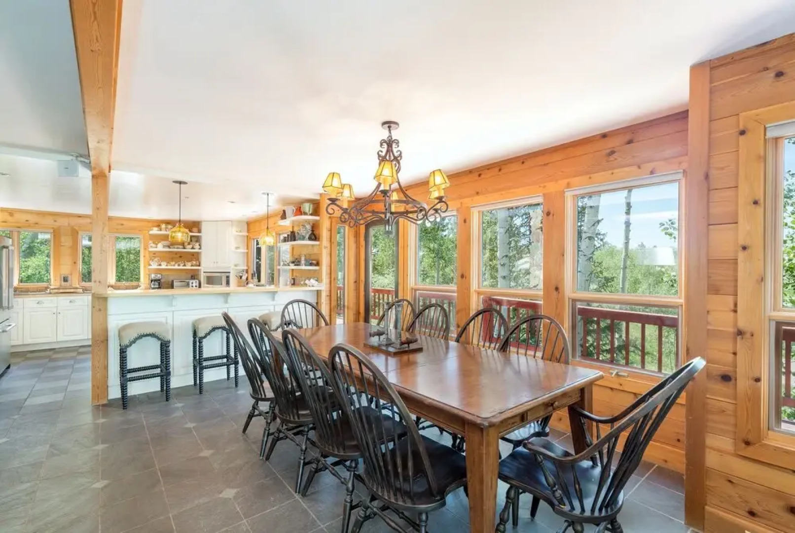 Wapiti Mountain Escape