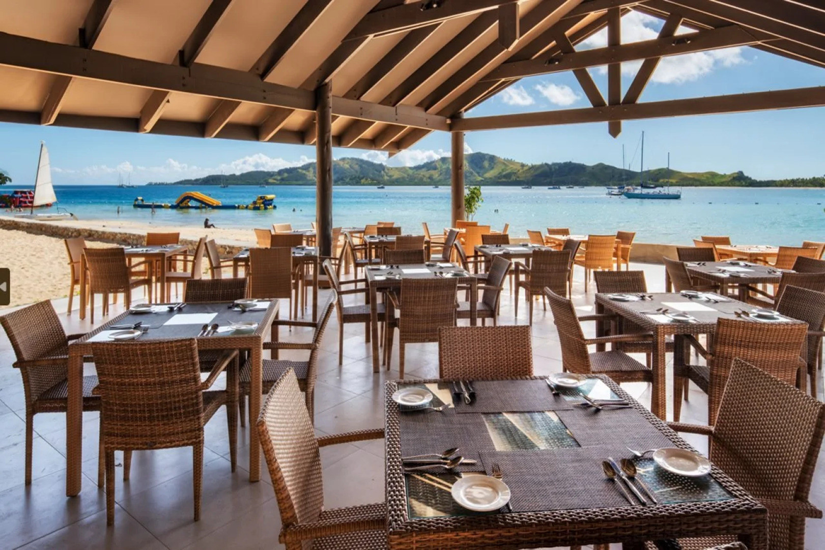 Plantation Island Resort