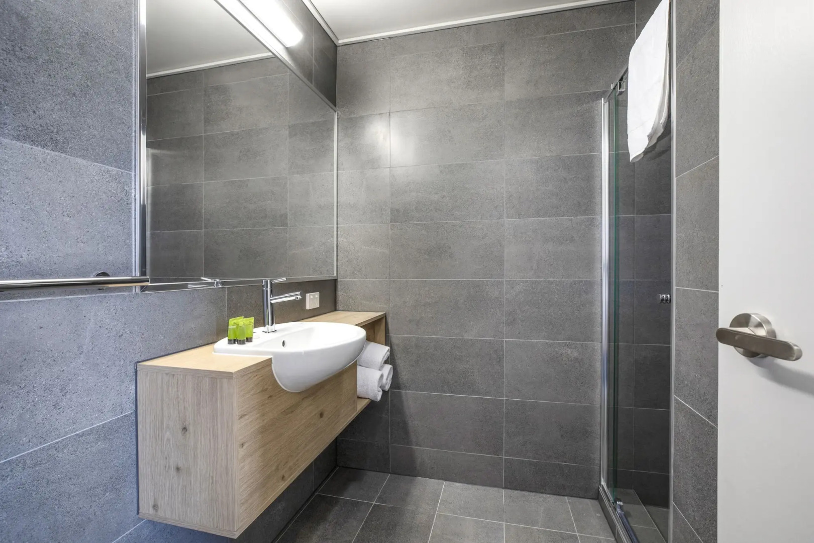 Nightcap at Gateway Hotel