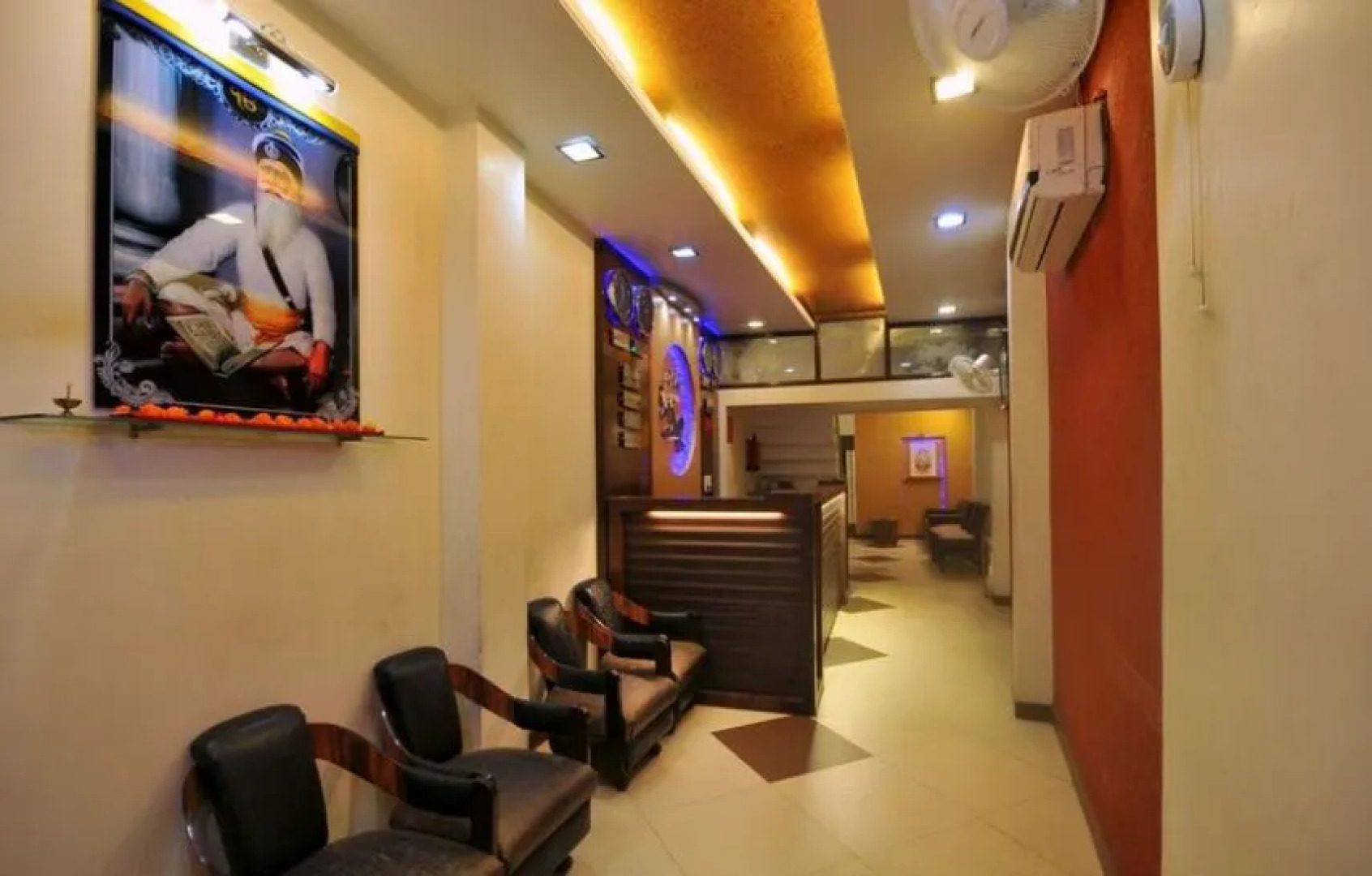 Hotel New SS Residency