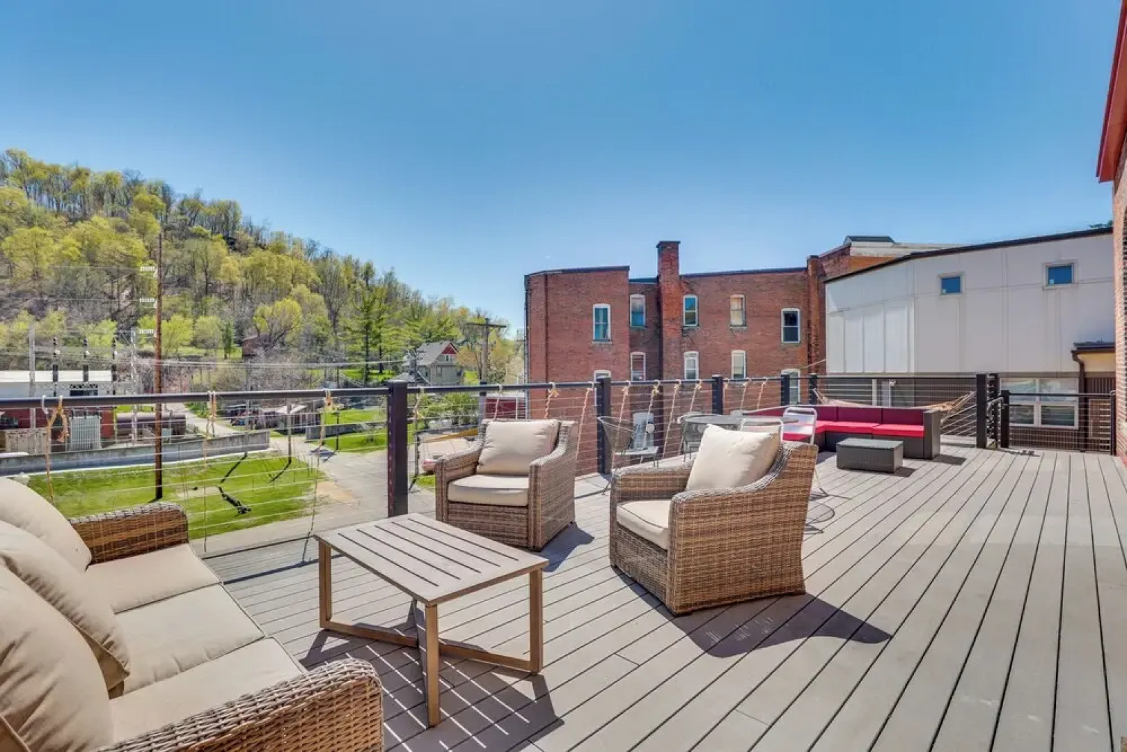 Mcgregor Condo w/ Brewery On-site: Steps to River!