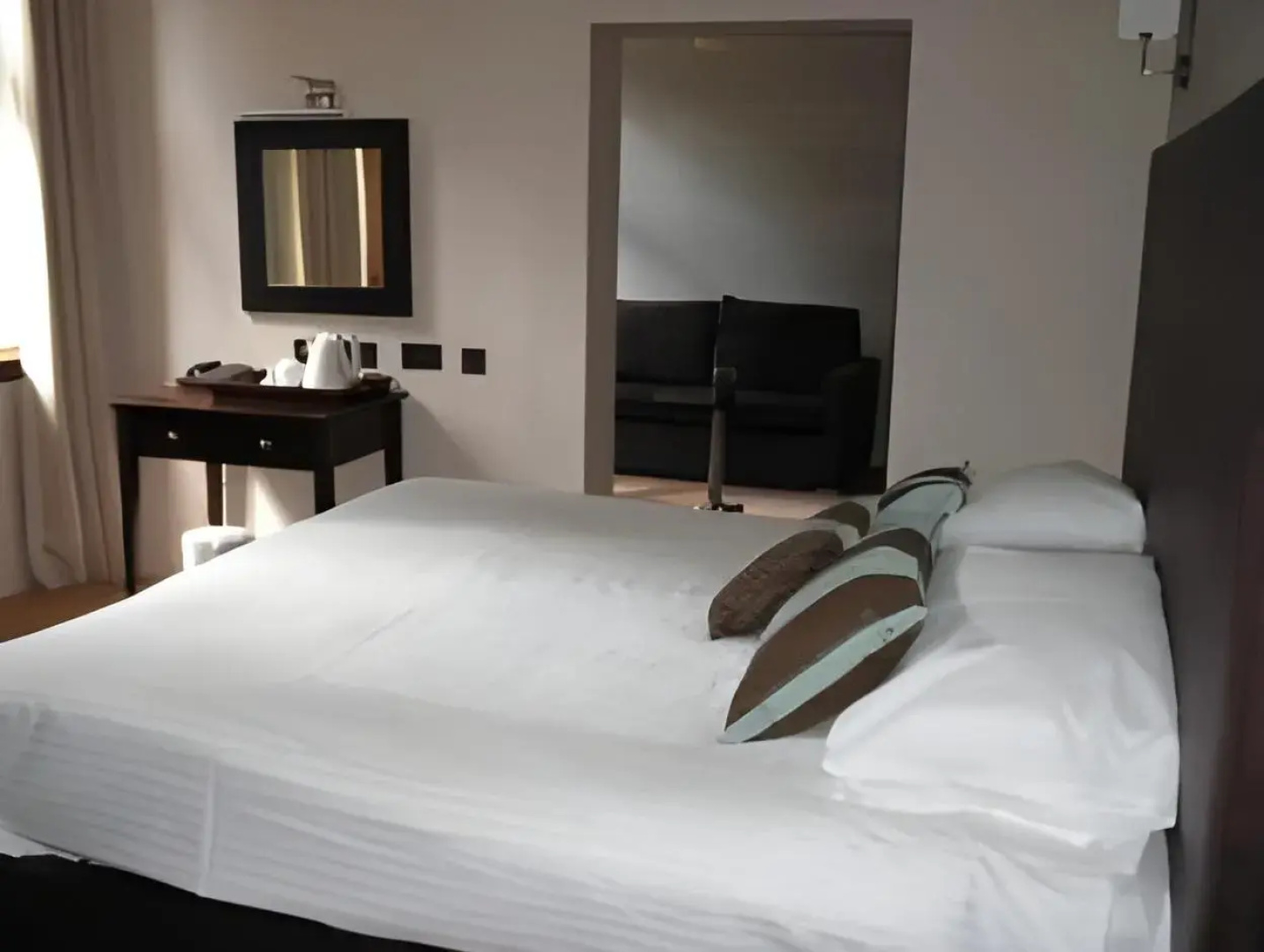 Rosslea Hall Hotel