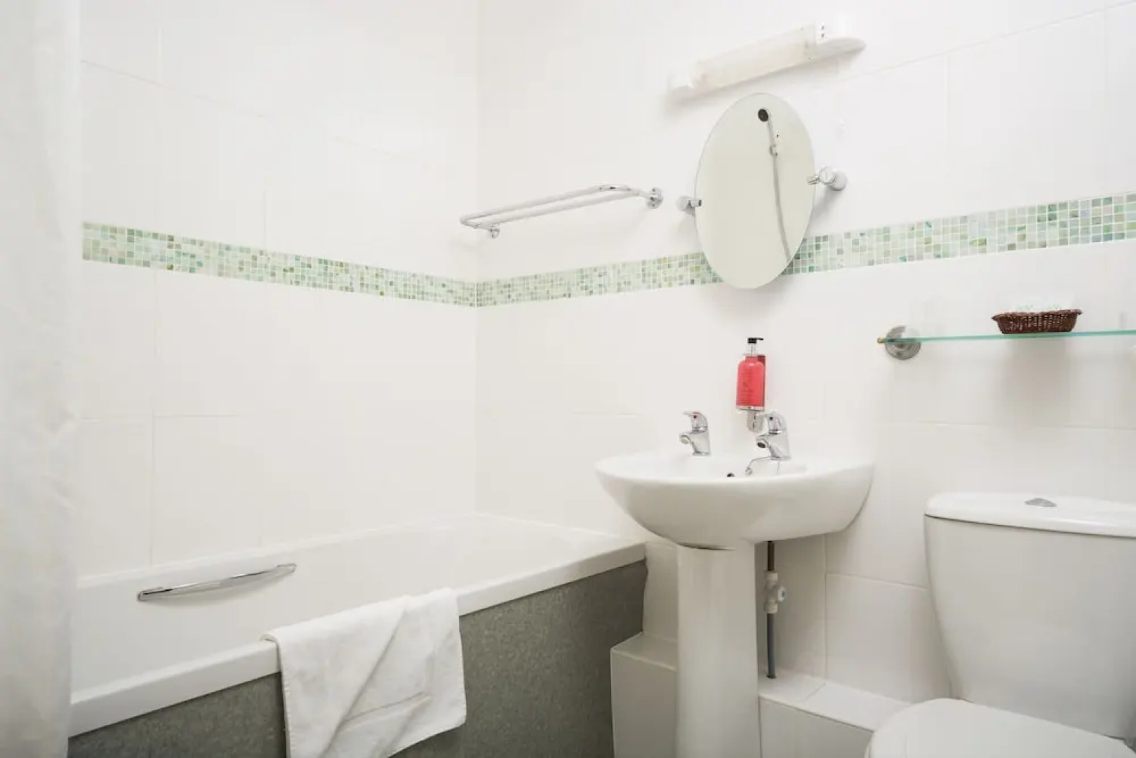 The Sun Bay Hotel & Restaurant