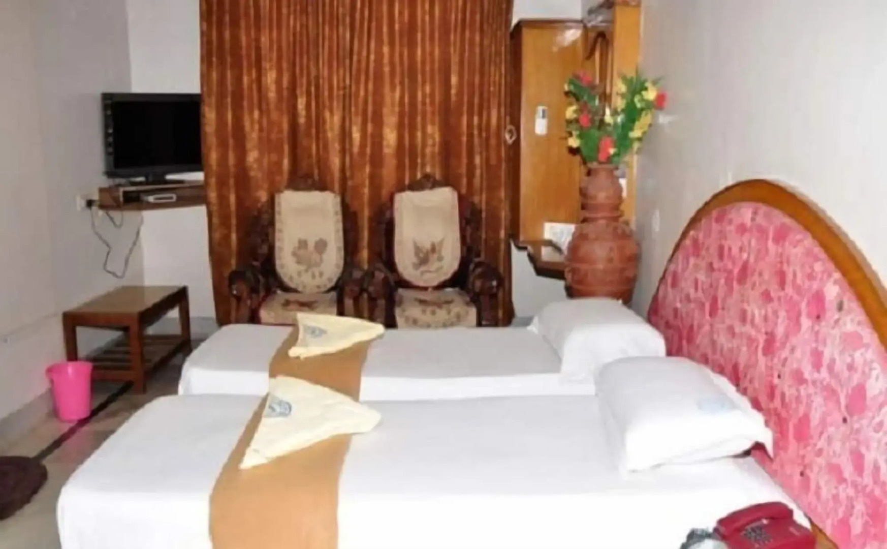 Iroomz Shanbhag Towers International