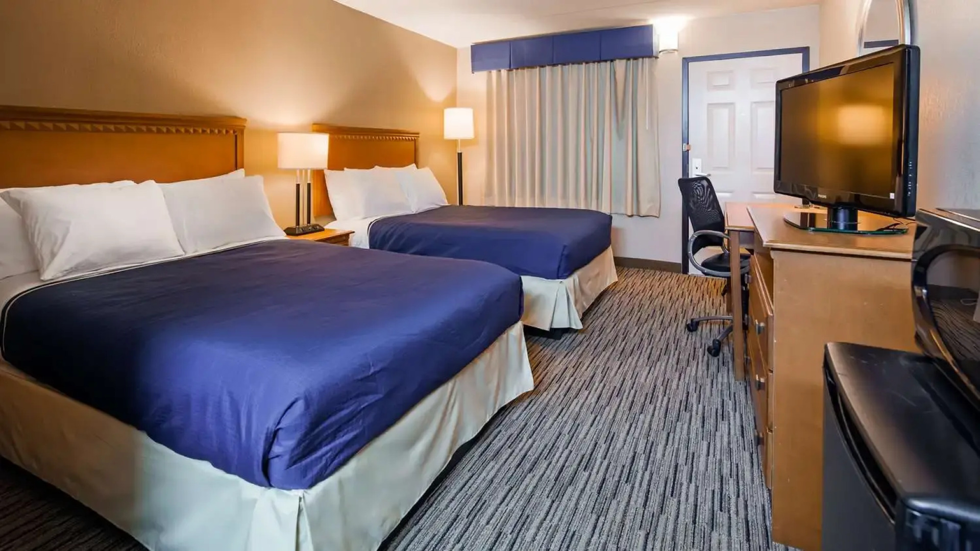 Rodeway Inn & Suites