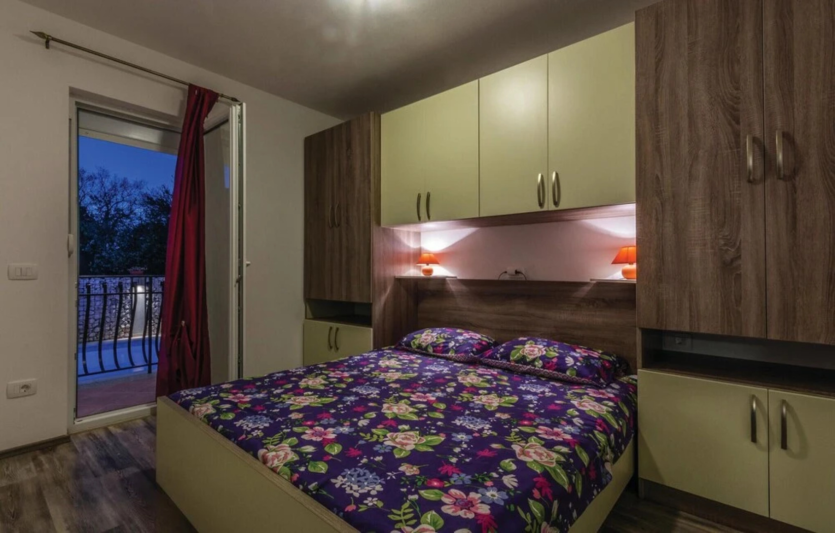 Nice Home in Rovinjsko Selo With Wifi and 4 Bedrooms