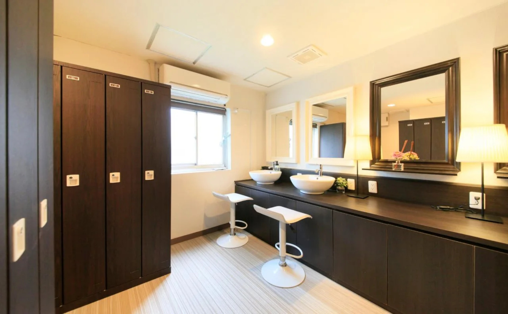 Centurion Cabin & Spa – Caters to Women (отель для женщин)