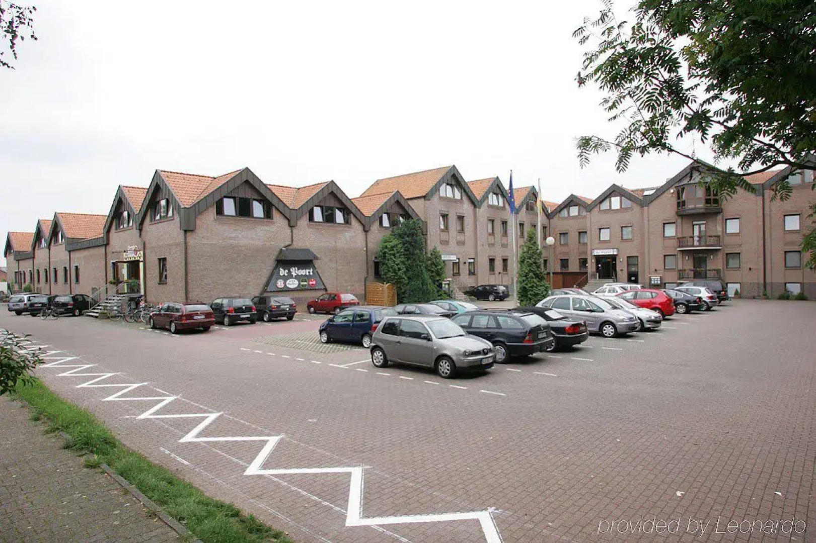 Sport - und Tagungshotel De Poort