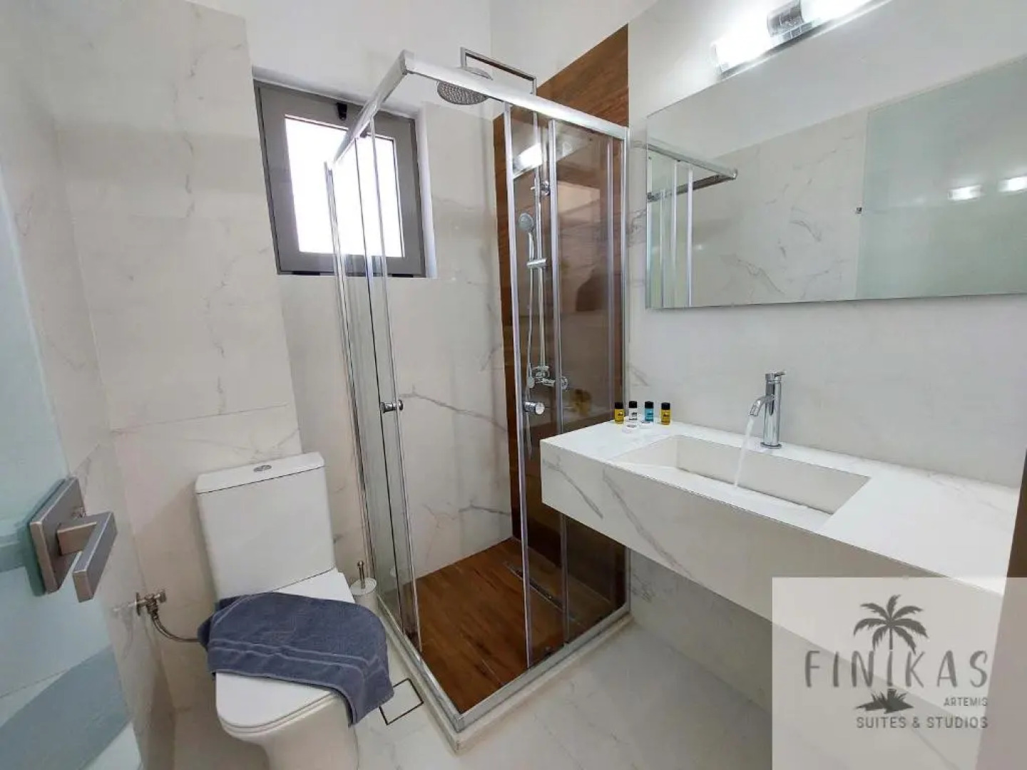 Finikas Suites & Apartments Airport