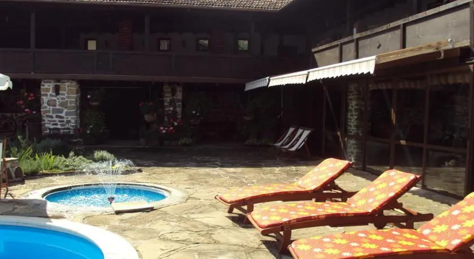 Guest House Golemanite