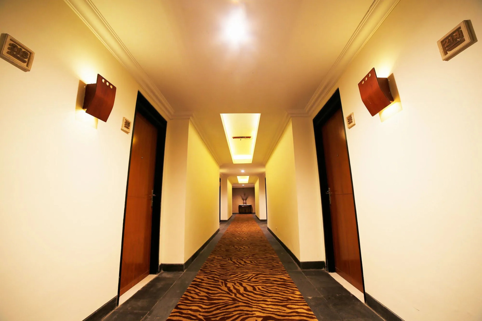 éL Hotel Kartika Wijaya Batu