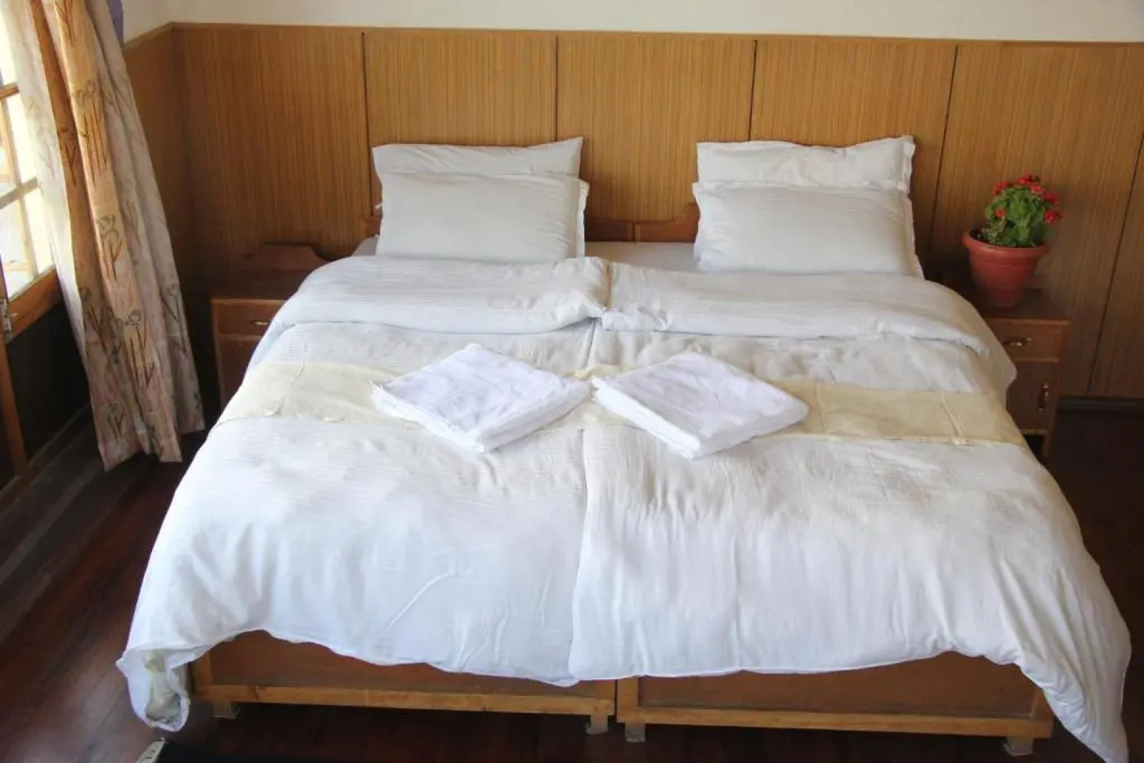 New Moon Guest House